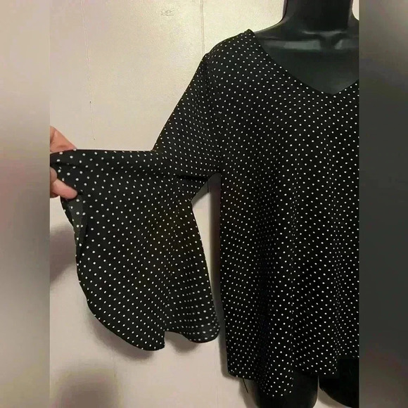 Green Envelope Black White Polka Dot 3/4 Angel Sleeves Back Tie Blouse Womens M - Picture 3 of 5